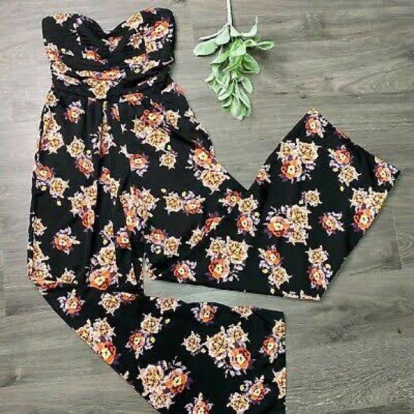 Revolve Floral Wide Leg Strapless Jumpsuit - Picture 2 of 14